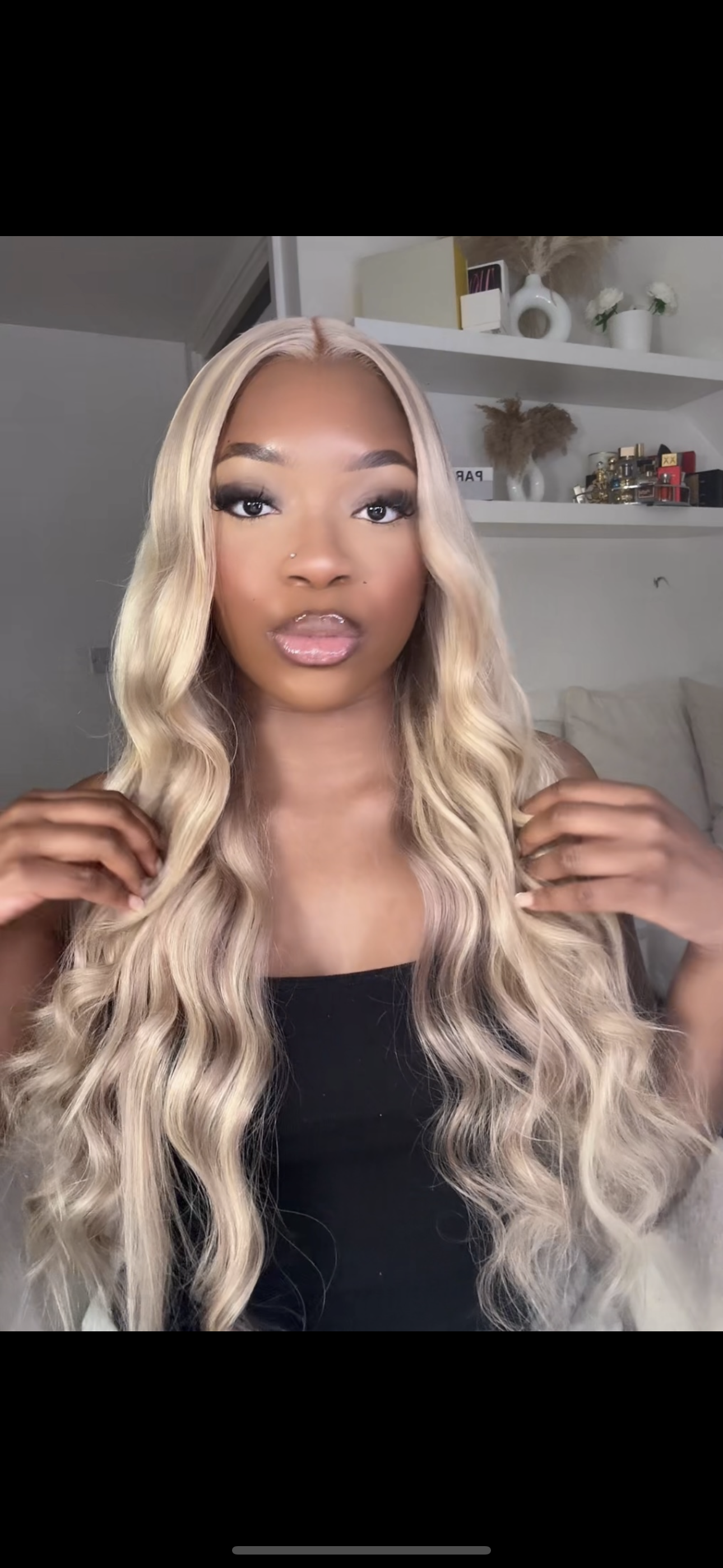Blonde Wig Brown Highlights